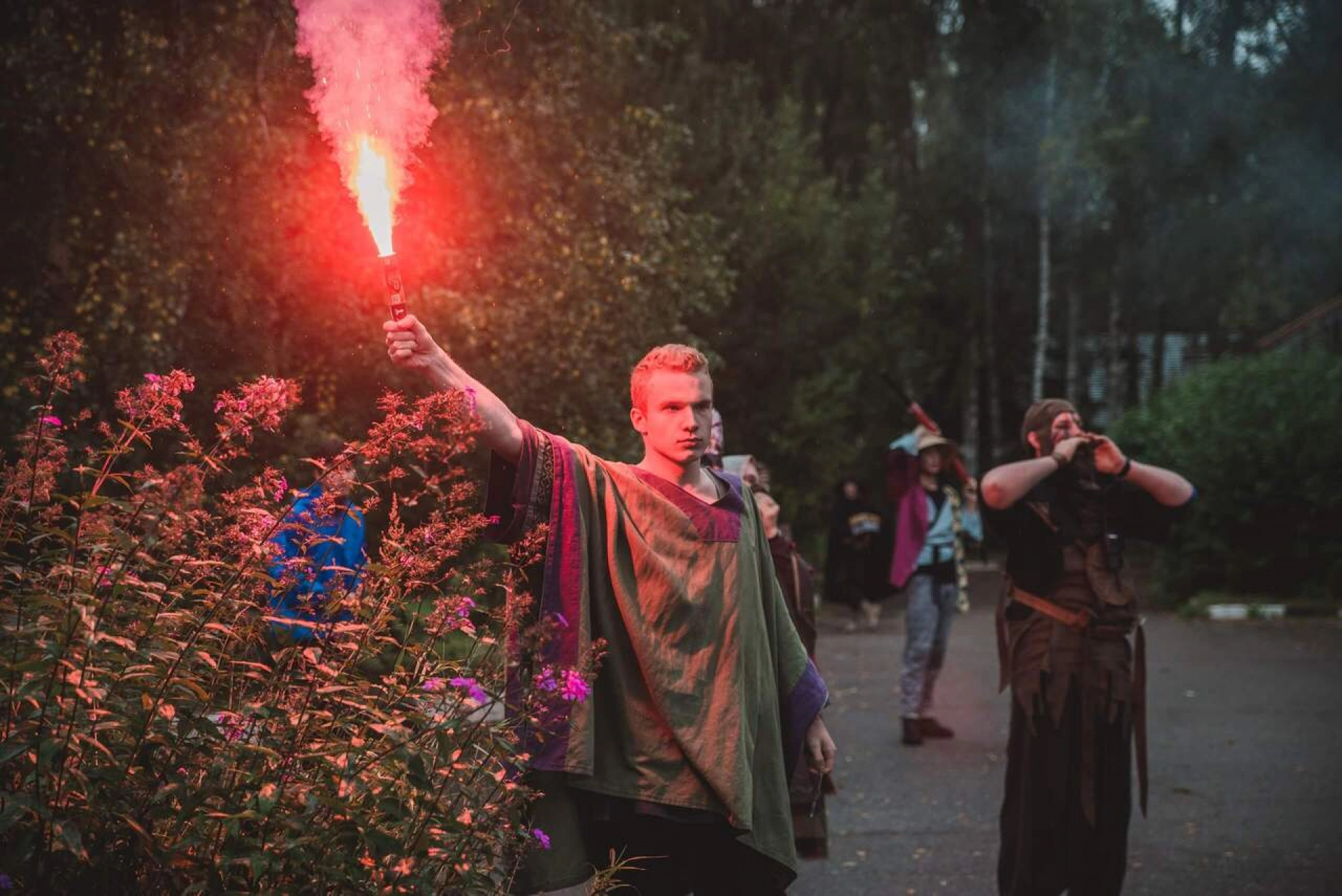 Лучшие лагеря России: дух волшебства и сражений в летнем фэнтези-пространстве «Штормград»