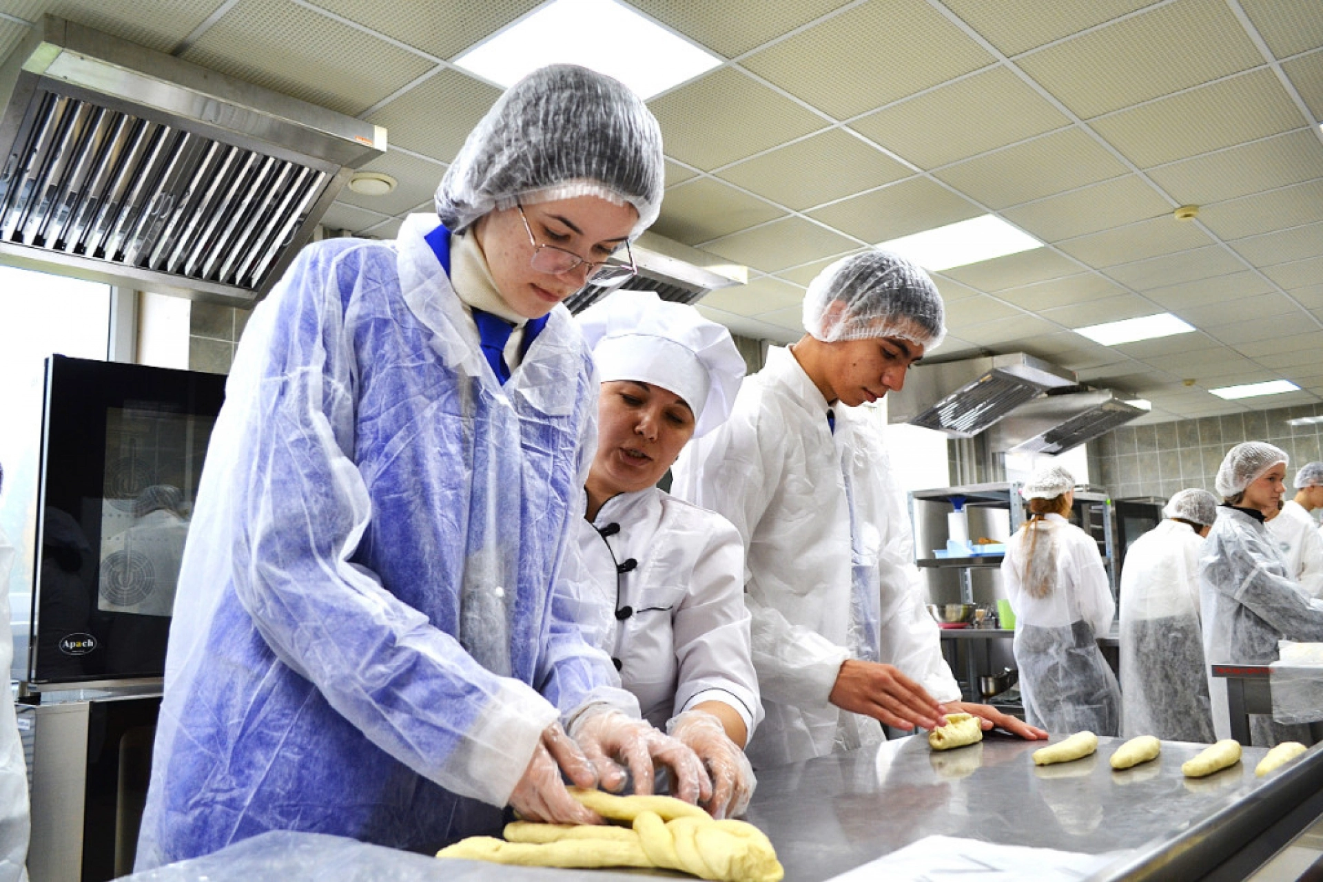 Тамбовские школьники знакомятся с профессиями в колледжах и техникумах