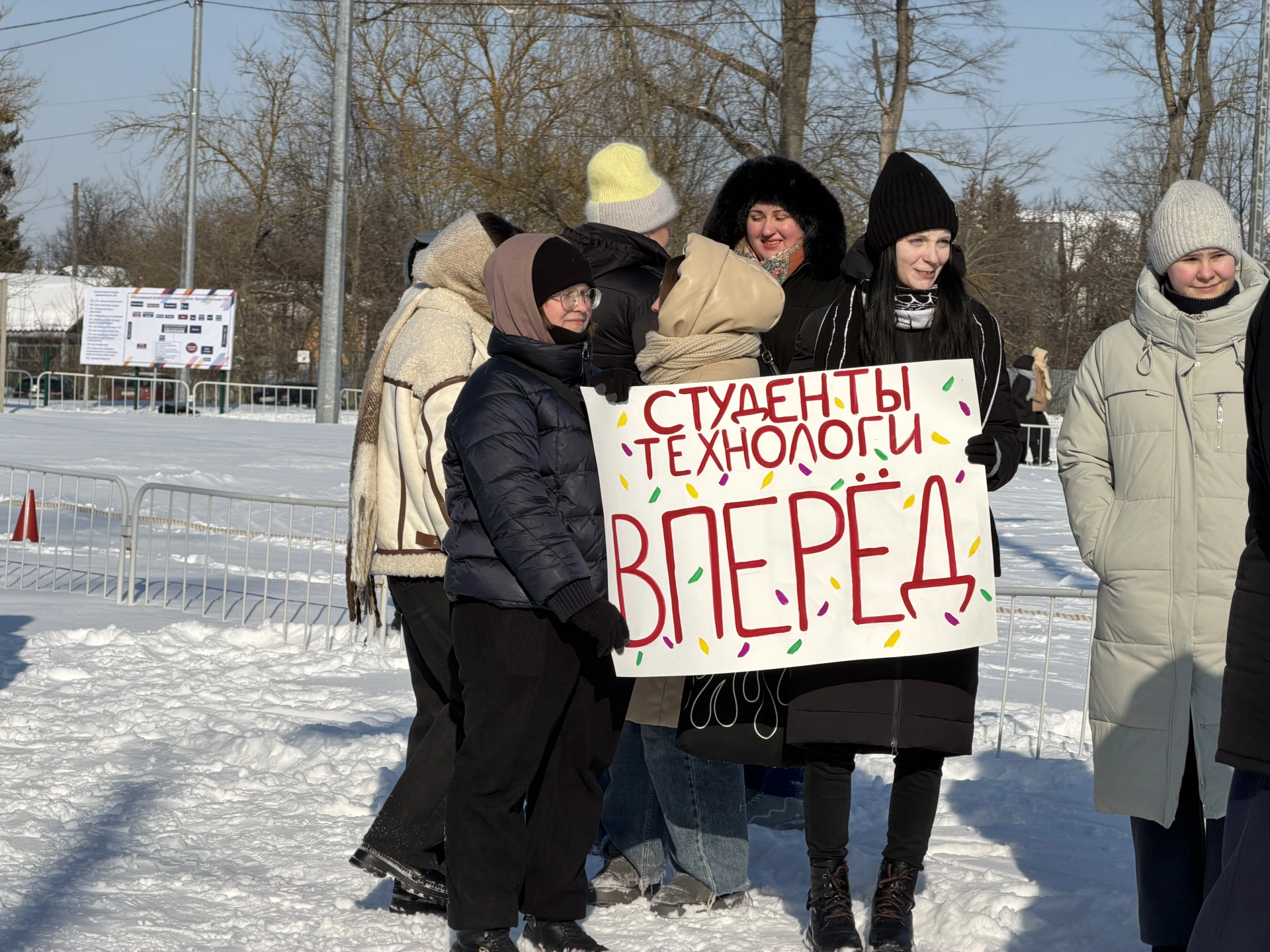 Соревнования, концерт и масленичные гулянья: в Тамбове прошла «Державинская лыжня – 2026»