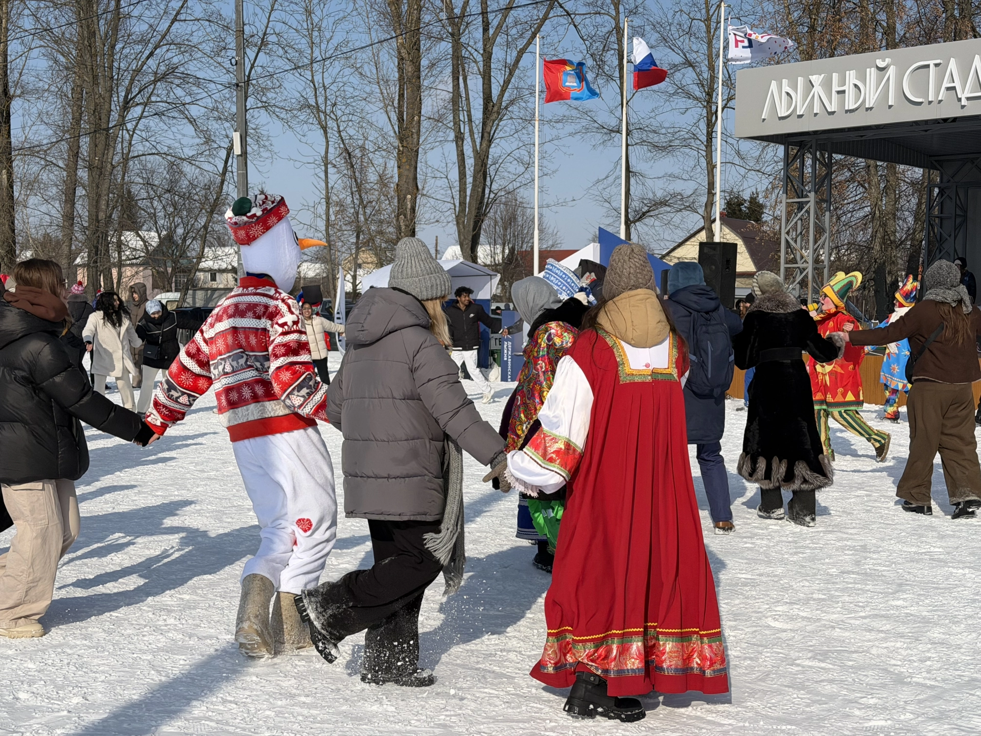 Соревнования, концерт и масленичные гулянья: в Тамбове прошла «Державинская лыжня – 2026»