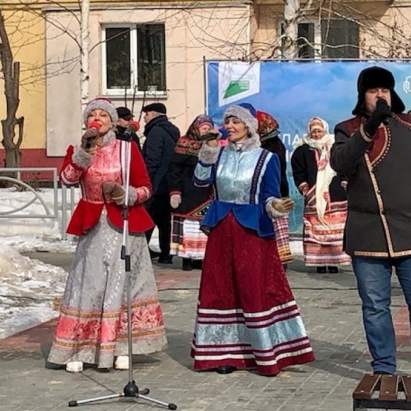 В городских дворах на Масленицу проведут широкие гулянья (0+)