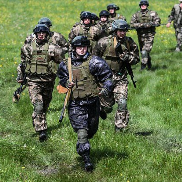 Тамбовские школьники стали победителями военно-патриотической игры «Зарница 2.0»