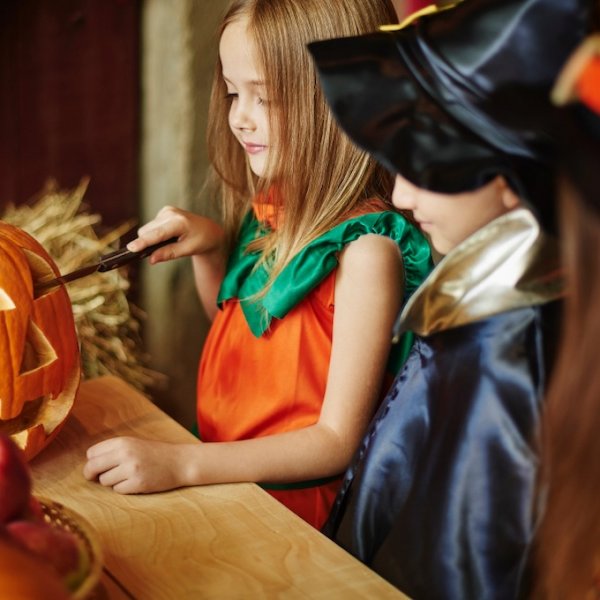 Осенние праздники: от утренников и школьных дискотек до тематических вечеринок