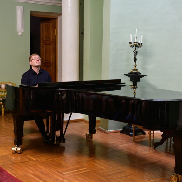 Фестивали, спектакли, настольные игры: чем заняться на выходных?