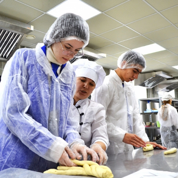 Тамбовские школьники знакомятся с профессиями в колледжах и техникумах