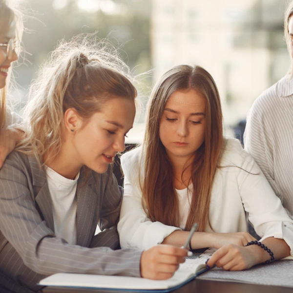 Лидерство в школе: как развить управленческие компетенции?