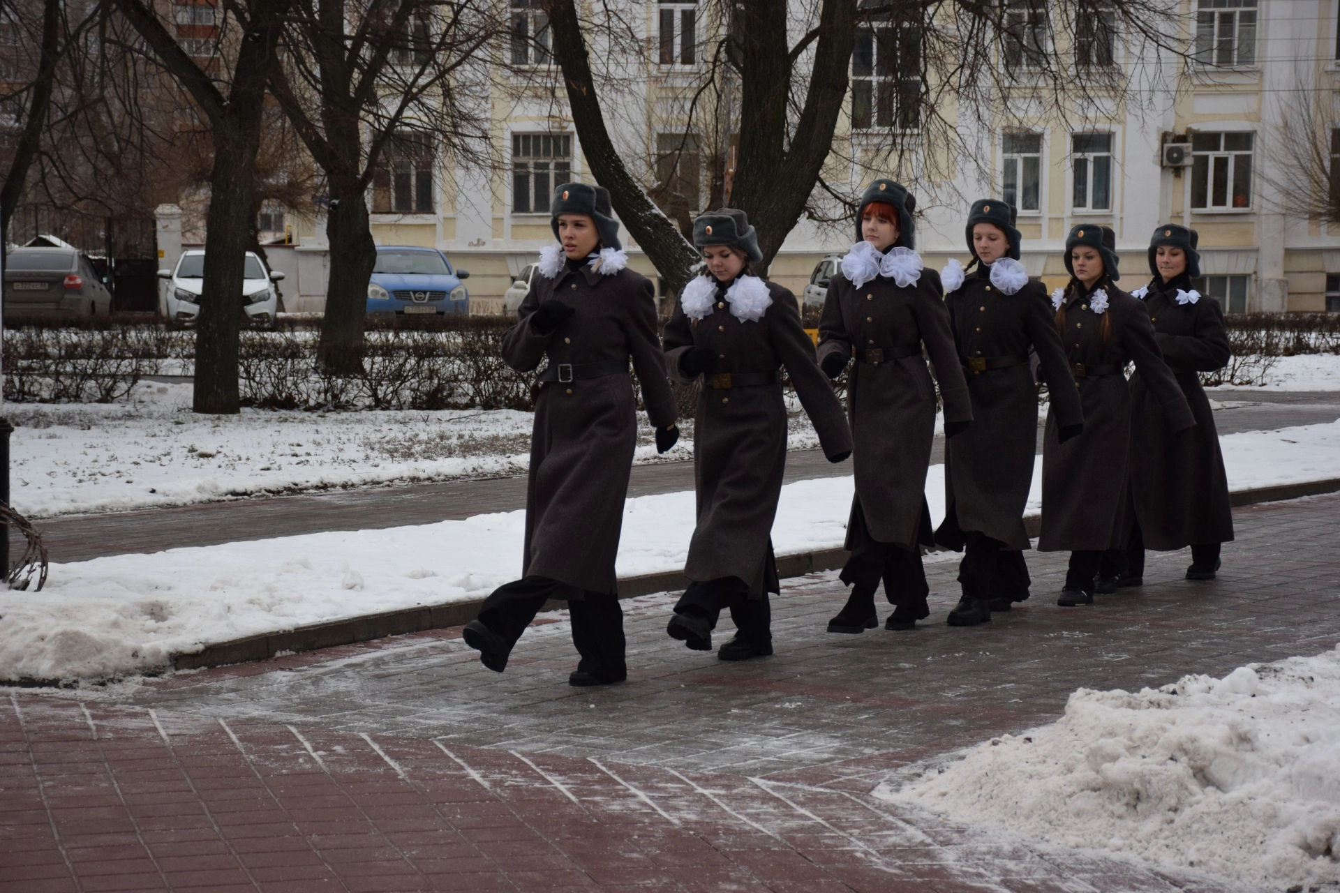 Школьная Вахта Памяти у Вечного огня возобновила свою работу 