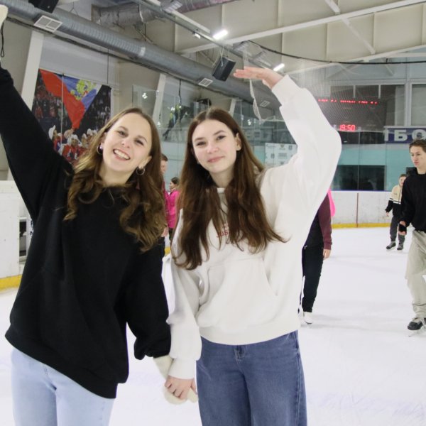 Международный женский день: куда сходить в праздничные выходные?