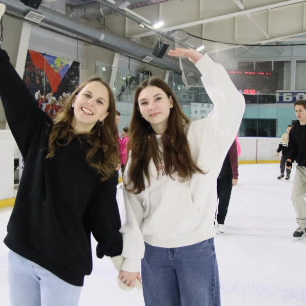 Международный женский день: куда сходить в праздничные выходные?